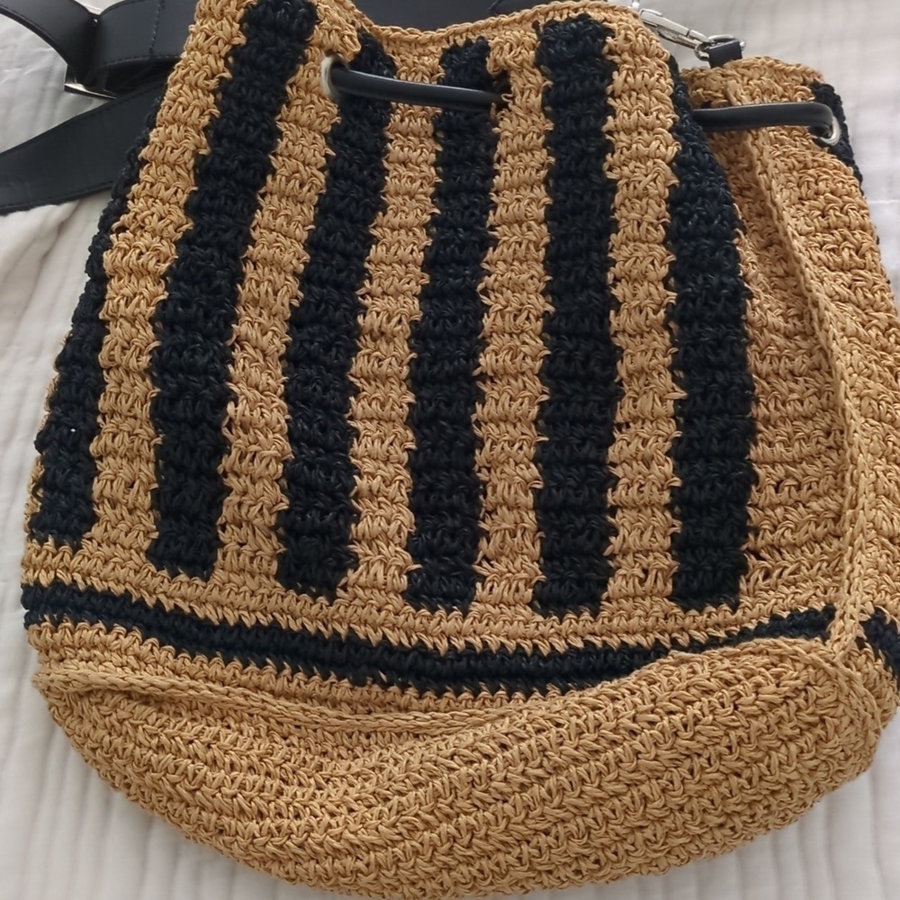 Soft Surroundings cross body boho tassels bucket bag adjustable length - Picture 4 of 9